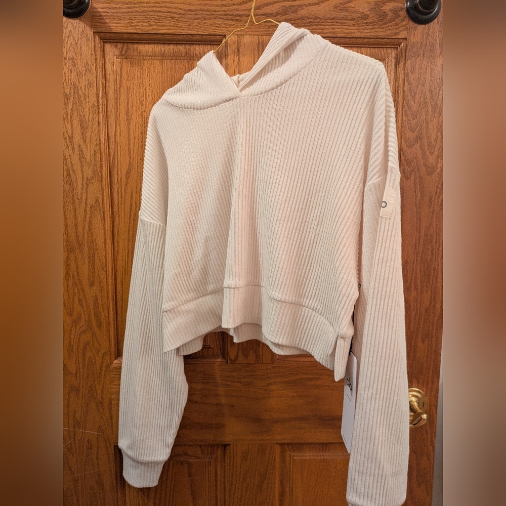 Alo Yoga Muse Hoodie - Ivory (Cream Ribbed Cropped Hoodie)